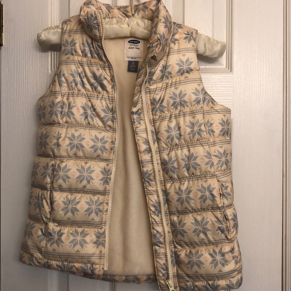 SOLD Old navy frost free girls puffy vest - Picture 1 of 8